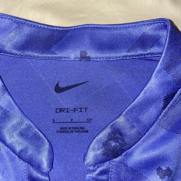 NWT-Nike Women's Dri-Fit Victory Golf Polo Sz Small Sapphire/Dark Purple Dust - Picture 3 of 4
